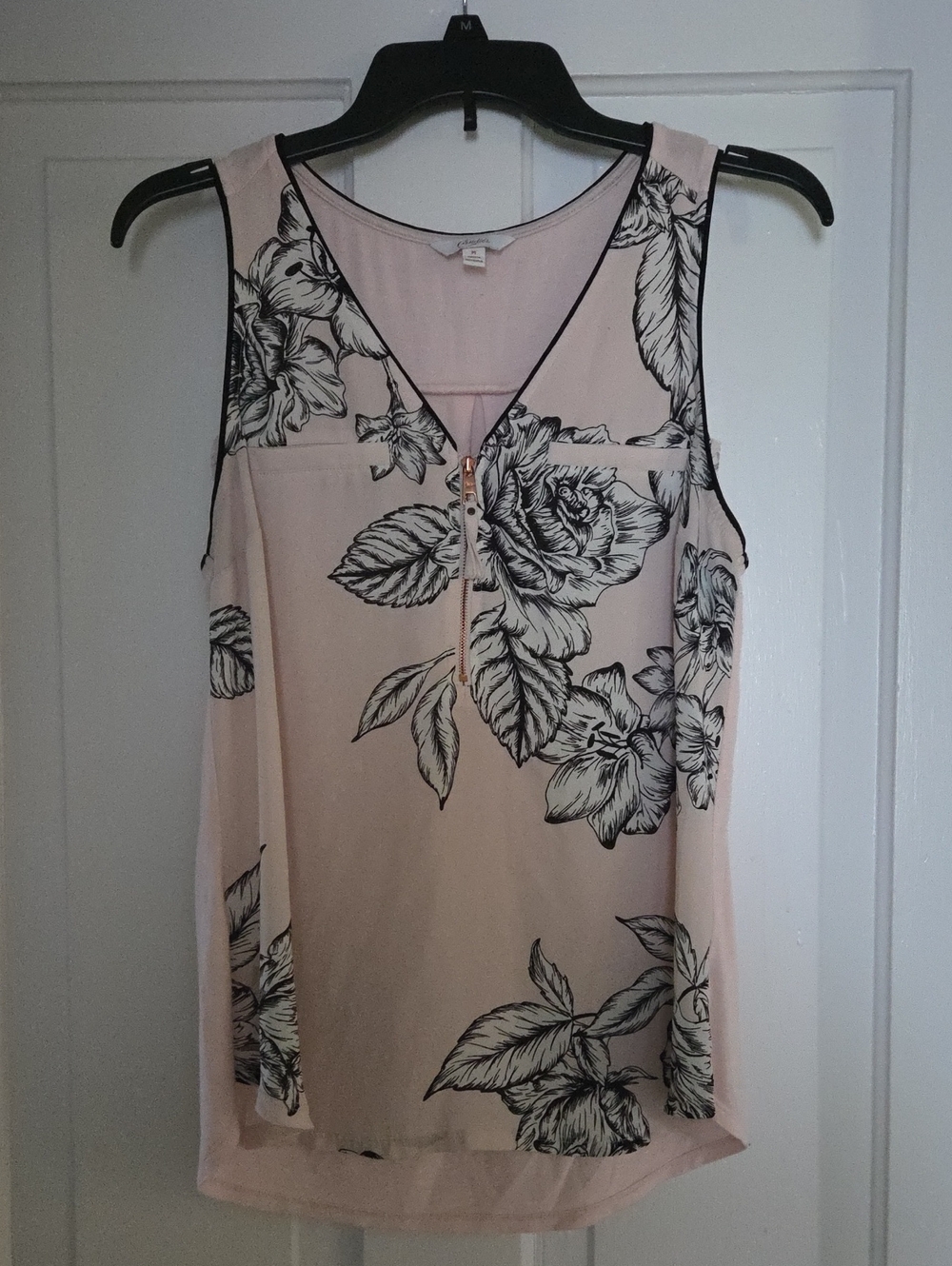 Sleeveless Pink Floral Zipper V-Neck Blouse